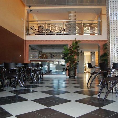 Hotel Amoudou فندق أمودو ทิซนิท ภายนอก รูปภาพ