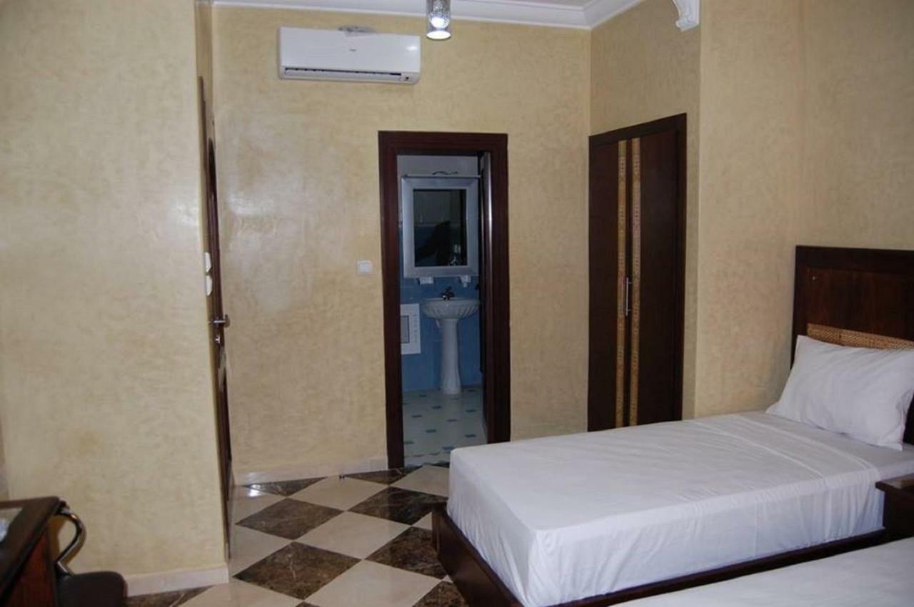 Hotel Amoudou فندق أمودو ทิซนิท ภายนอก รูปภาพ