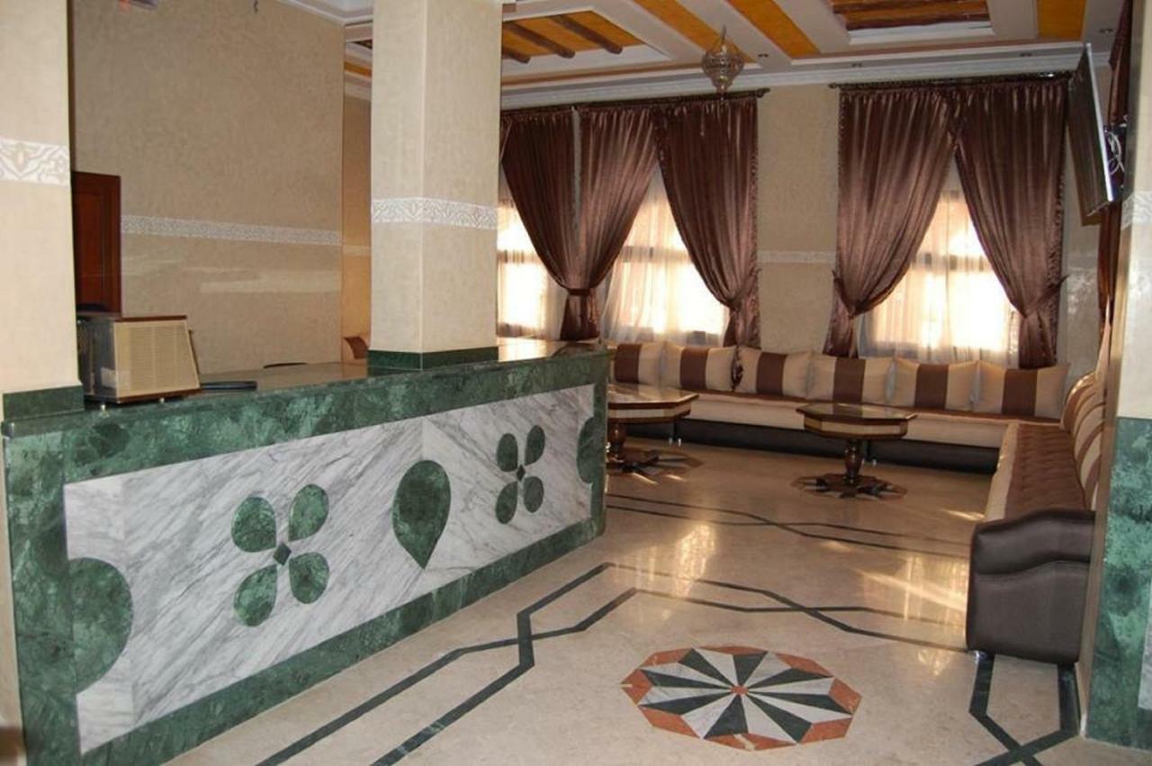 Hotel Amoudou فندق أمودو ทิซนิท ภายนอก รูปภาพ